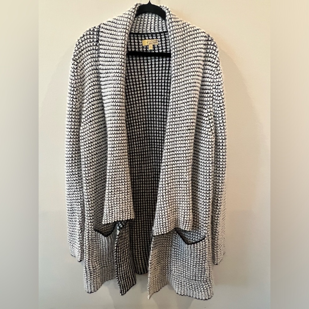 Princess Vera Wang Cardigan Women XL Black White Open Front Fuzzy Metallic Layer - Picture 1 of 14